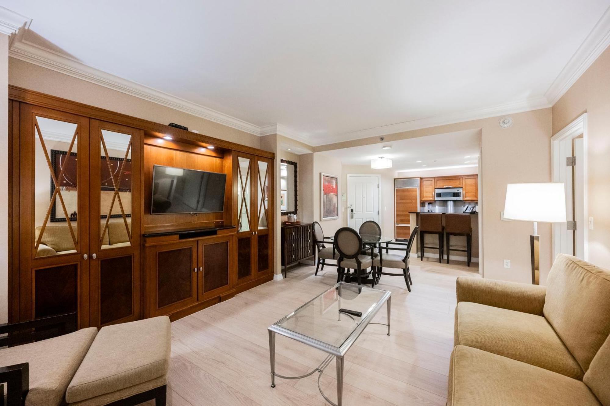 Signature By Owner Direct Apartahotel